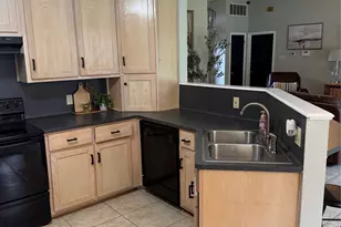 907 Dogwood St, Waco, TX 76706 - Photo 10