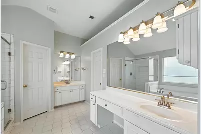 1215 Aylesbury Drive, Allen, TX 75002 - Photo 14