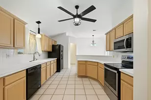 1215 Aylesbury Dr, Allen, TX 75002 - Photo 4