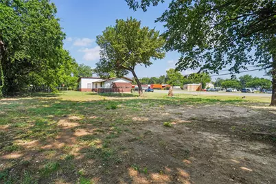 313 W Highway 199, Springtown, TX 76082 - Photo 2