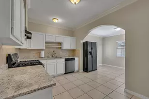 401 Magnolia St, Arlington, TX 76012 - Photo 10