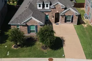 13921 Blue Bell Dr, Little Elm, TX 75068 - Photo 12