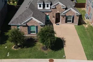 13921 Blue Bell Dr, Little Elm, TX 75068 - Photo 12