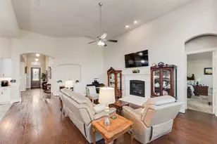 13921 Blue Bell Dr, Little Elm, TX 75068 - Photo 14