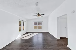 312 6th St, Joshua, TX 76058 - Photo 6