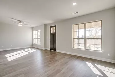 6817 Robert Reed Drive, Arlington, TX 76001 - Photo 8