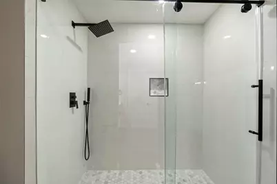 809 Havenwood Lane S, Fort Worth, TX 76112 - Photo 14