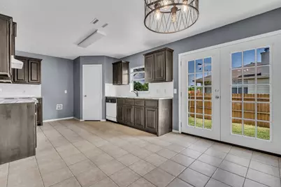 901 Greenbend Drive, Denton, TX 76210 - Photo 12