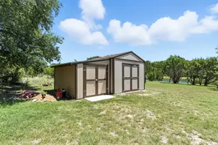 680 Sunfish Point, Bluff Dale, TX 76433 - Photo 32