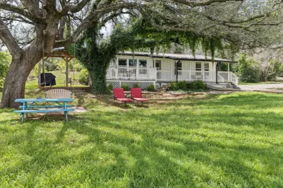 5986 Field Court, Granbury, TX 76048 - Photo 2