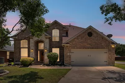 900 Circle View Lane, Denton, TX 76210 - Photo 1