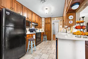 310 Carr St, Hillsboro, TX 76645 - Photo 16