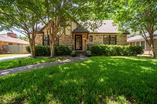 310 Carr St, Hillsboro, TX 76645 - Photo 4