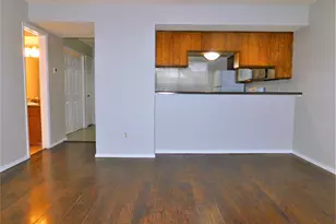 1131 Dallas Dr, Denton, TX 76205 - Photo 4