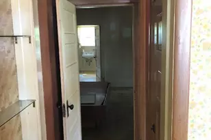 808 W 7th St, Bonham, TX 75418 - Photo 10