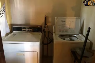 808 W 7th St, Bonham, TX 75418 - Photo 8