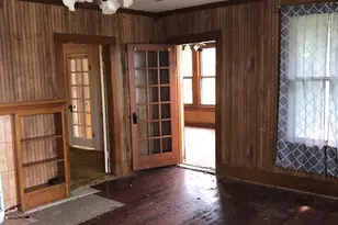 808 W 7th St, Bonham, TX 75418 - Photo 14