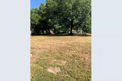 812 W 7th Street, Bonham, TX 75418 - Photo 16