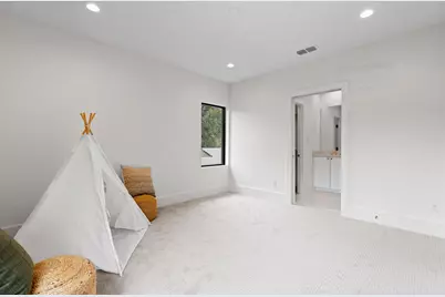 9019 Liptonshire Drive, Dallas, TX 75238 - Photo 32