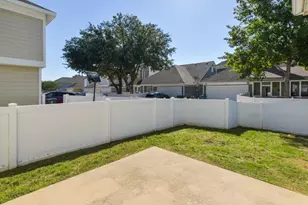 9810 Walnut Hill Dr, Providence Village, TX 76227 - Photo 20