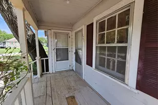 127 Morgan St, Pilot Point, TX 76258 - Photo 10