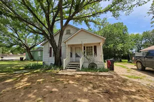 127 Morgan St, Pilot Point, TX 76258 - Photo 1