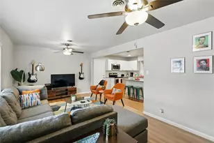 3542 Paramount St, North Richland Hills, TX 76117 - Photo 2