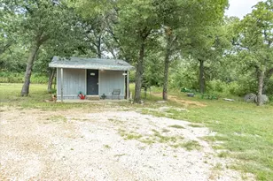 147 Fox Run Rd, Bowie, TX 76230 - Photo 24