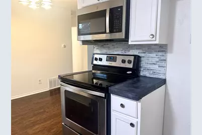 813 Rosewood Hills Drive, Garland, TX 75040 - Photo 8