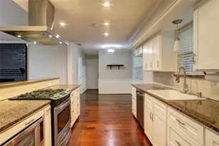 9424 Hunters Creek Dr, Dallas, TX 75243 - Photo 8