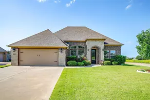 1312 Prestwick Ct, Granbury, TX 76048 - Photo 2