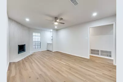 2126 Pueblo Drive, Carrollton, TX 75006 - Photo 14