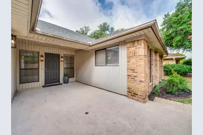 2126 Pueblo Drive, Carrollton, TX 75006 - Photo 2