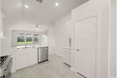 914 Madeline Lane, Cleburne, TX 76033 - Photo 4