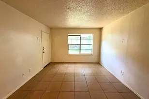 219 Fry St, Denton, TX 76201 - Photo 2
