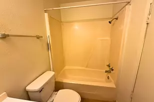 219 Fry St, Denton, TX 76201 - Photo 10