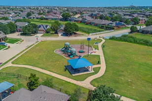 424 Baverton Ln, Fort Worth, TX 76052 - Photo 38