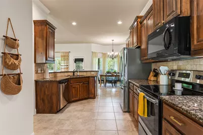 209 Churchill Court, Weatherford, TX 76085 - Photo 8