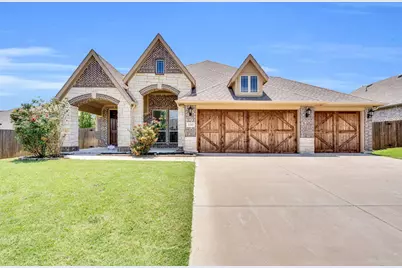 350 Windsor Street, Waxahachie, TX 75165 - Photo 1