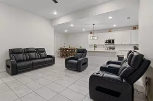 810 Mill St, Gainesville, TX 76240 - Photo 4