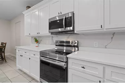 810 Mill Street, Gainesville, TX 76240 - Photo 8