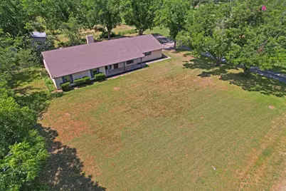 713 E Peel Street, Pilot Point, TX 76258 - Photo 26