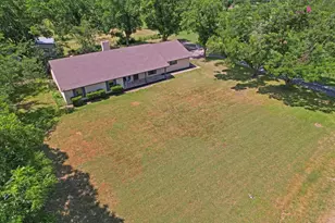 713 E Peel St, Pilot Point, TX 76258 - Photo 26
