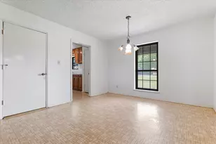 713 E Peel St, Pilot Point, TX 76258 - Photo 6