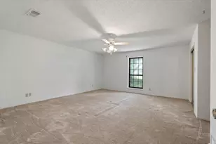 713 E Peel St, Pilot Point, TX 76258 - Photo 10