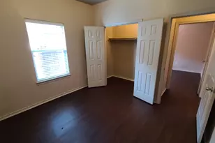 806 Walnut St, Burleson, TX 76028 - Photo 14