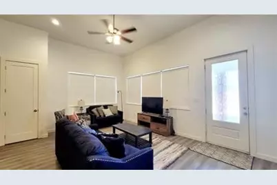 1709 Sycamore #1, Commerce, TX 75428 - Photo 4