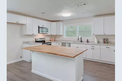 1605 N Beaton Street, Corsicana, TX 75110 - Photo 14