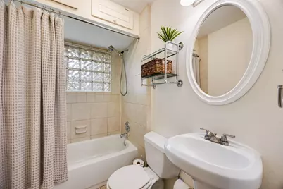 13835 Pyramid Drive, Farmers Branch, TX 75234 - Photo 8