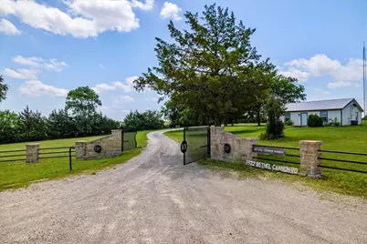 1922 Bethel Cannon Road, Whitewright, TX 75491 - Photo 40